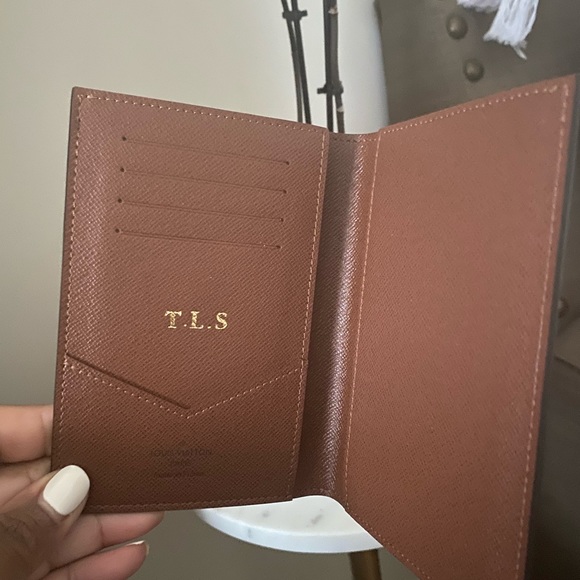 Authentic Louis Vuitton Passport Holder - Picture 5 of 7